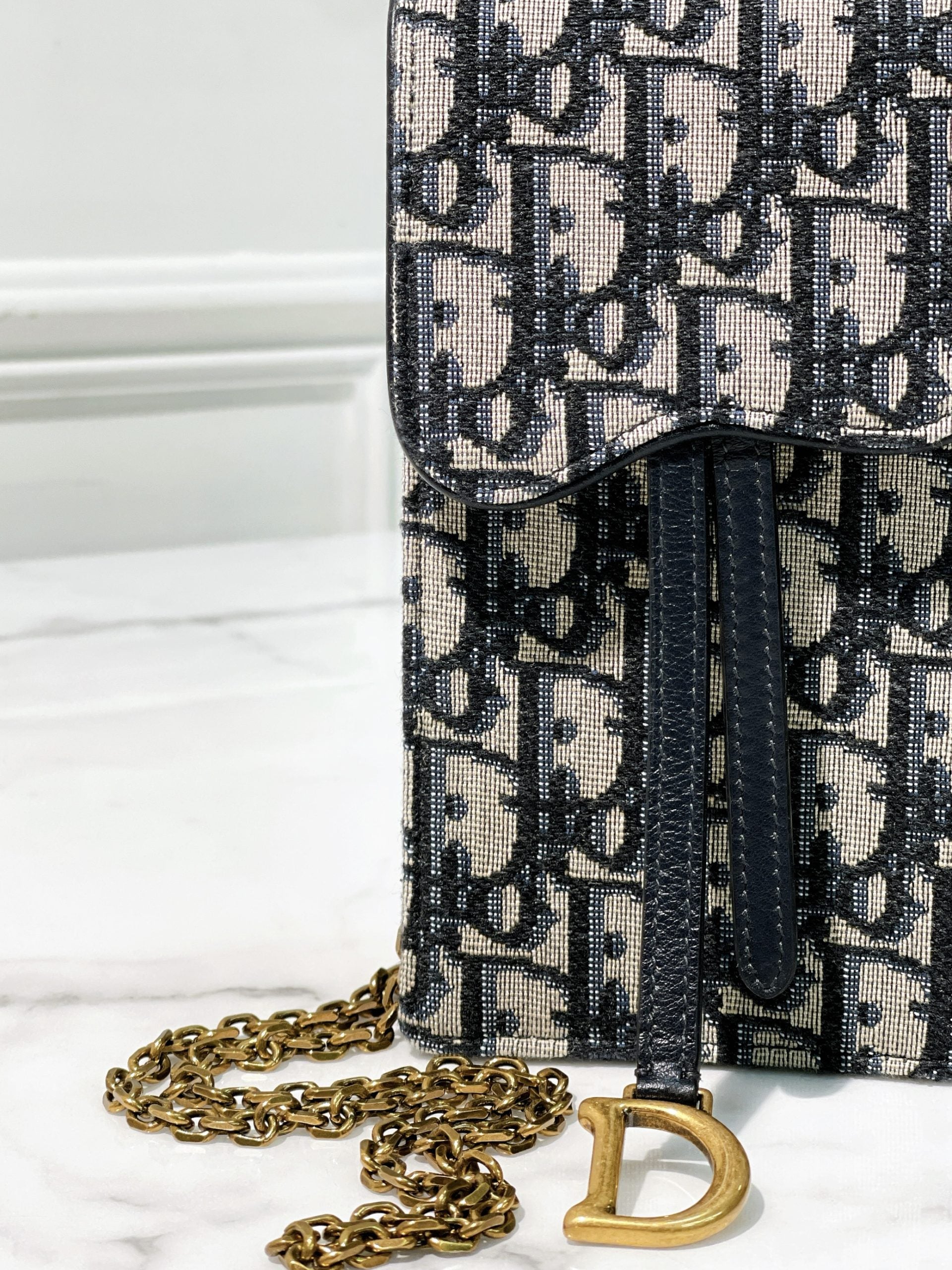 DIOR SADDLE PHONE BAG