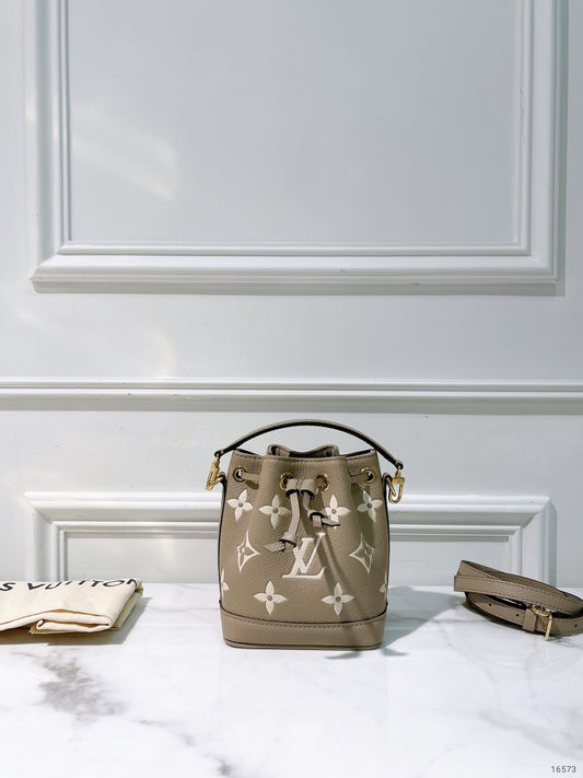 LV NANO NOE, Tourterelle Gray/Cream/Gold