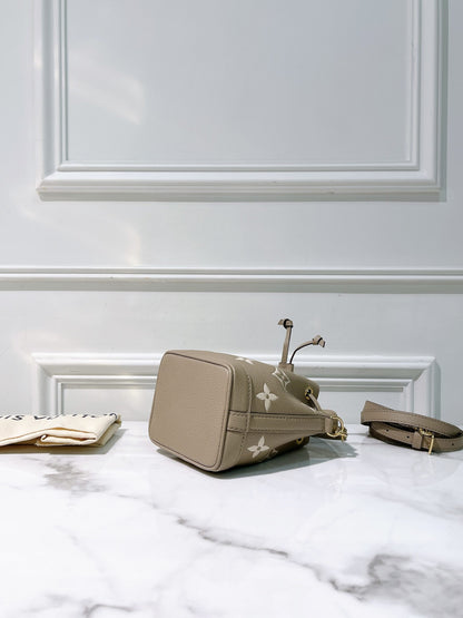 LV NANO NOE, Tourterelle Gray/Cream/Gold