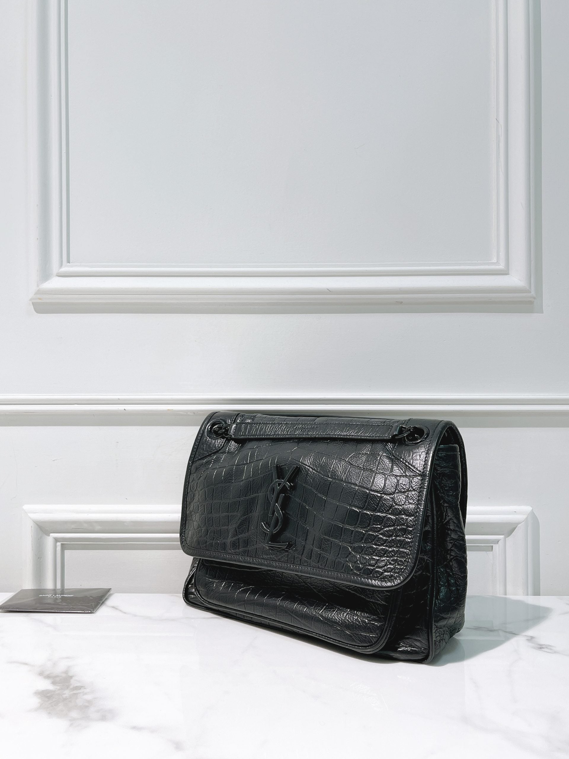 YSL NIKI MEDIUM, So Black