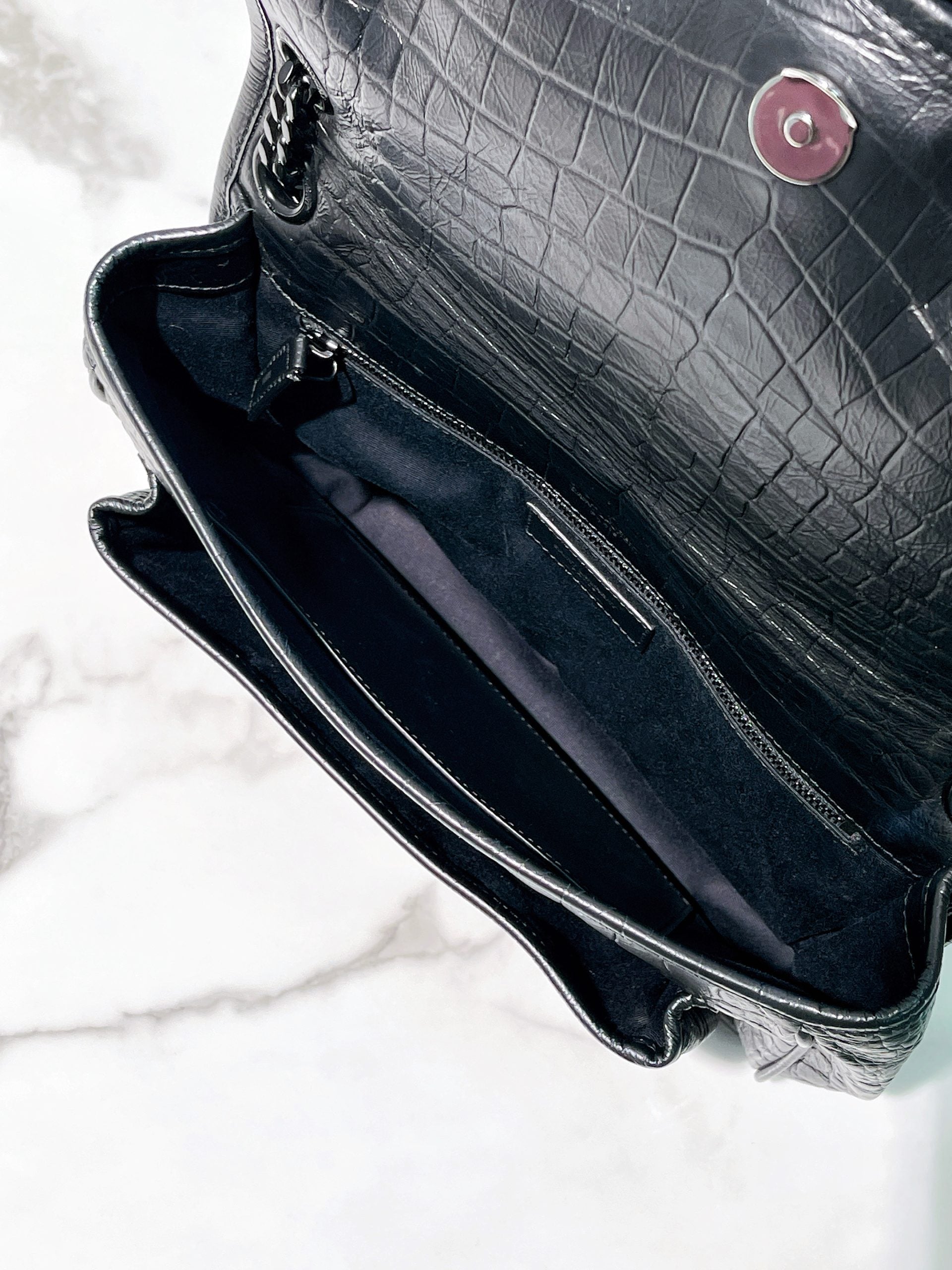 YSL NIKI MEDIUM, So Black