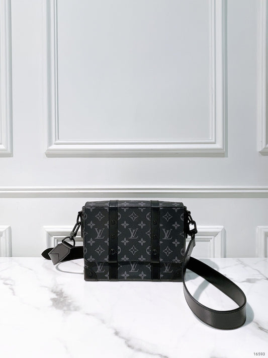 LV TRUNK MESSENGER