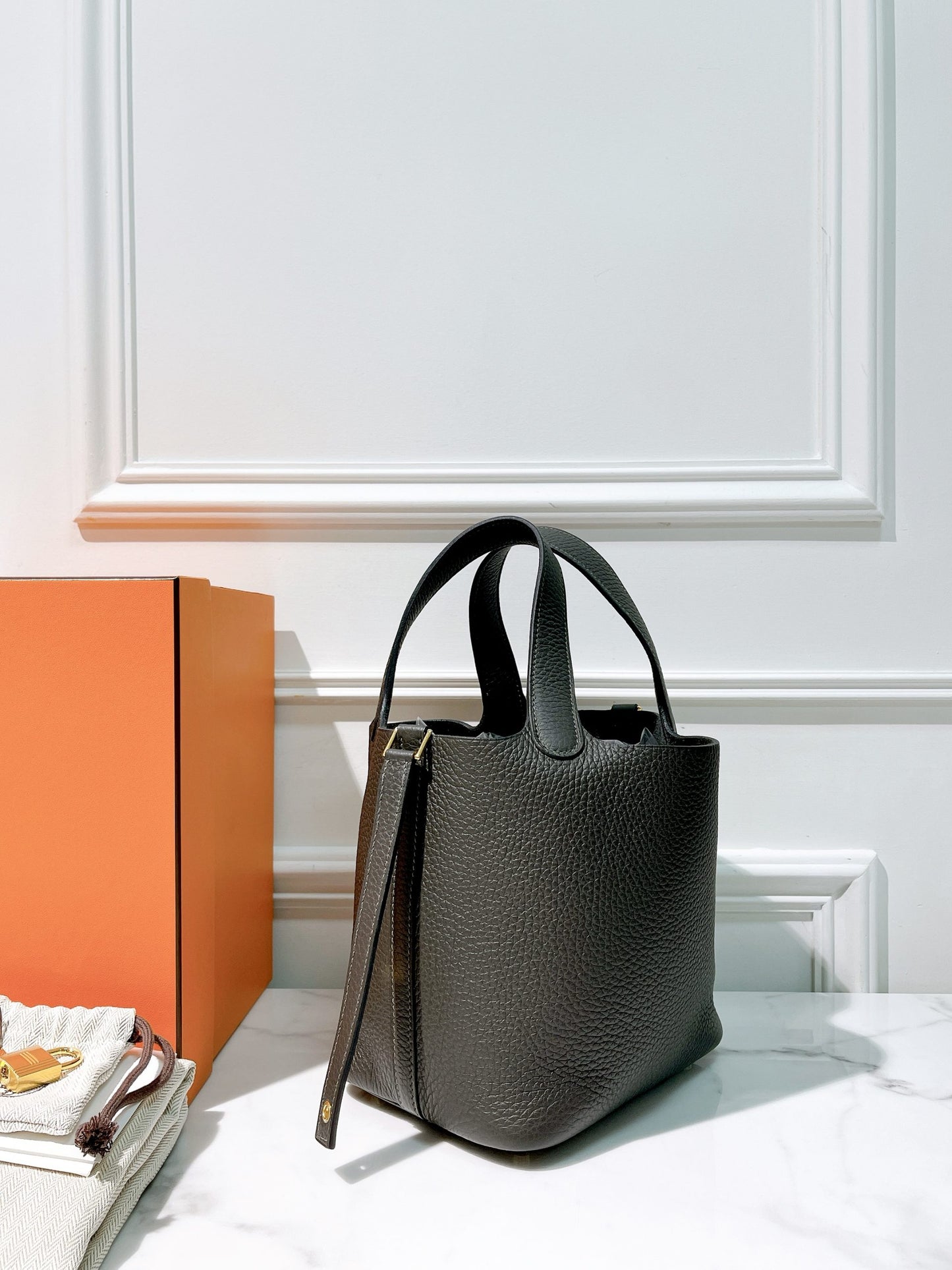 HERMES PICOTIN 18, Dark Bronze/Gold