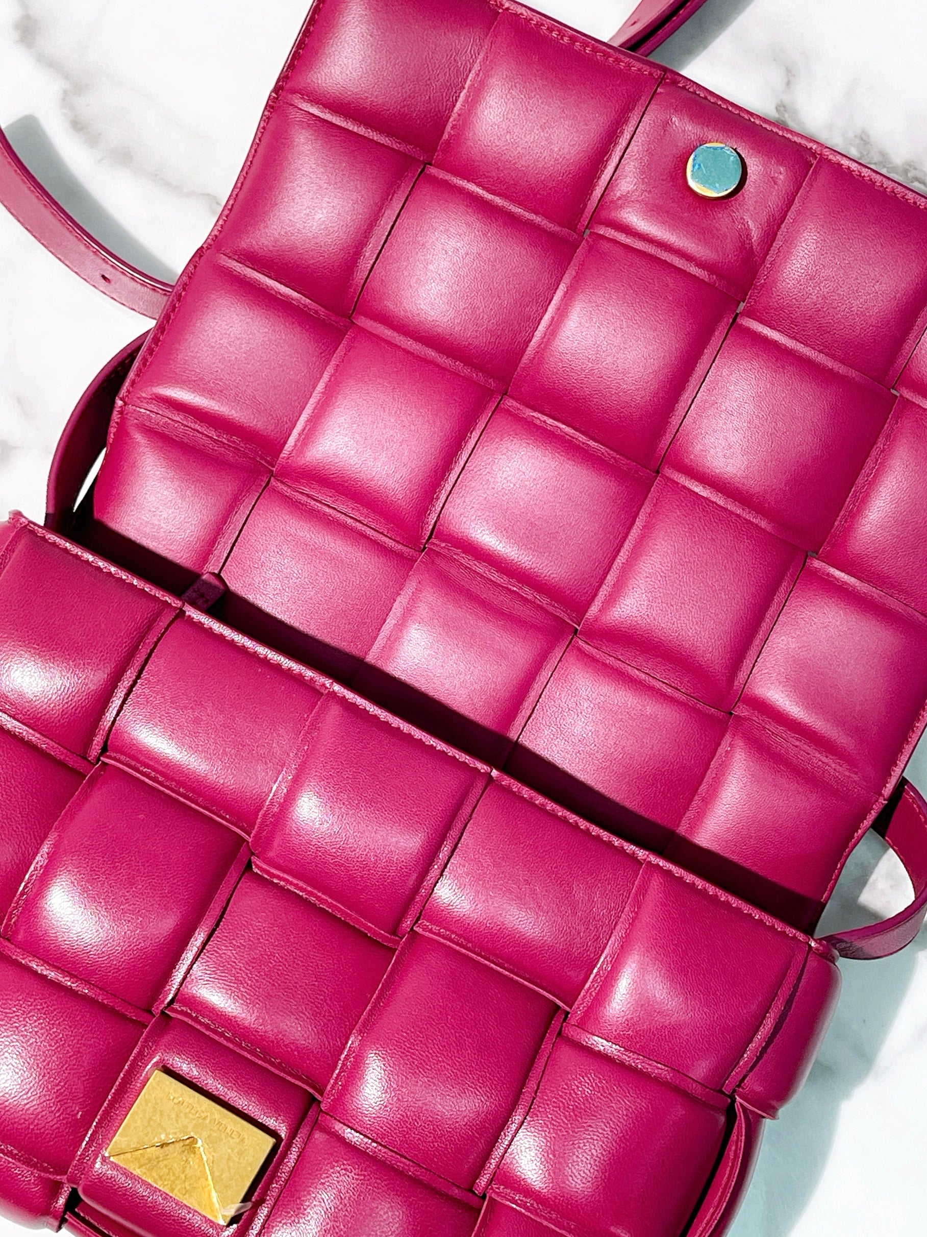 BOTTEGA VENETA PADDED CASSETTE, Pink/Gold