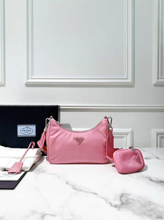 PRADA RE-EDITION 2005 BAG