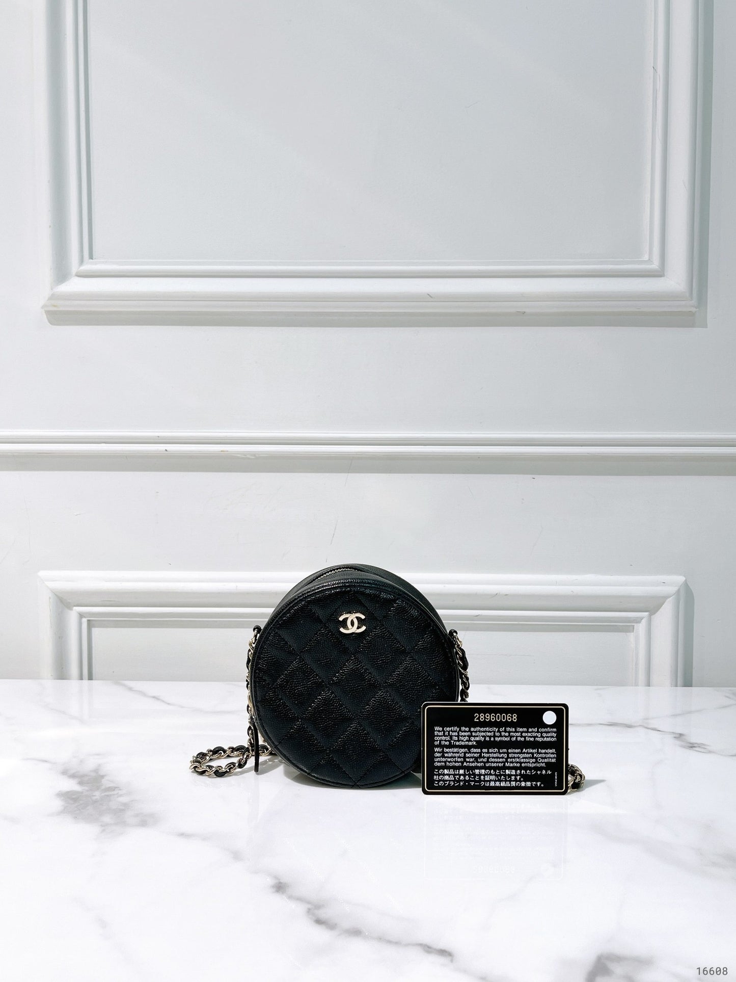 CHANEL CLUTCH WITH CHAIN, Black/Gold