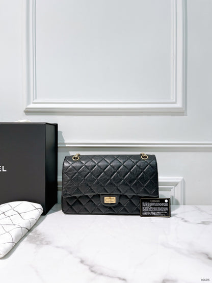 CHANEL 2.55, Black/Gold