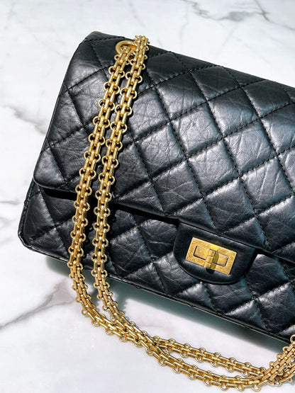 CHANEL 2.55, Black/Gold