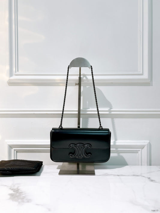 CELINE CLAUDE CHAIN SHOULDER BAG, So Black
