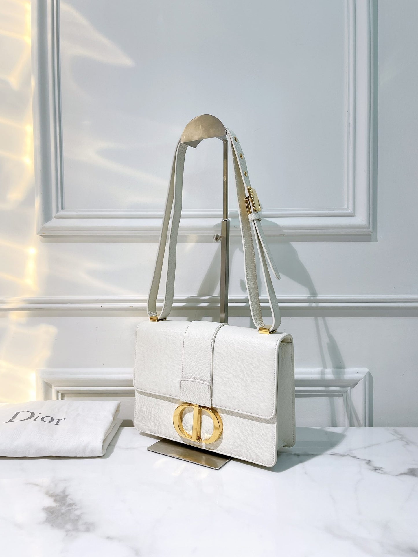 DIOR MONTAIGNE BAG, White/Gold