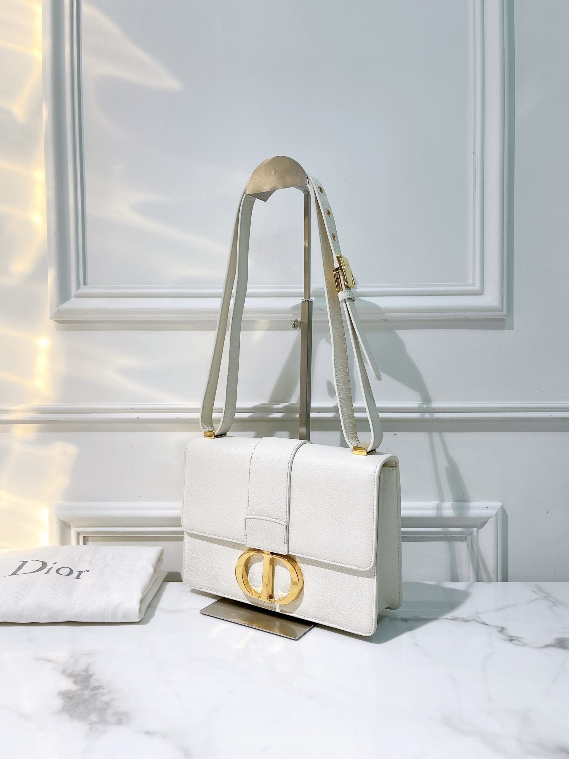 DIOR MONTAIGNE BAG, White/Gold