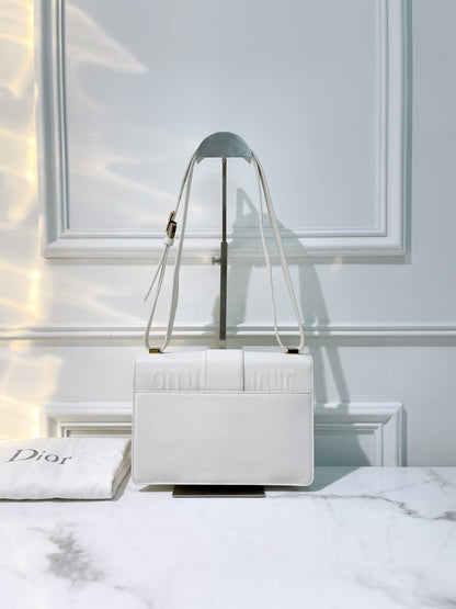 DIOR MONTAIGNE BAG, White/Gold