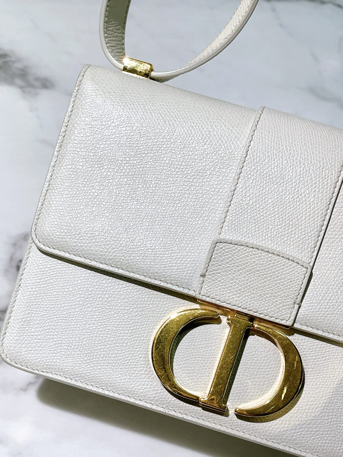 DIOR MONTAIGNE BAG, White/Gold