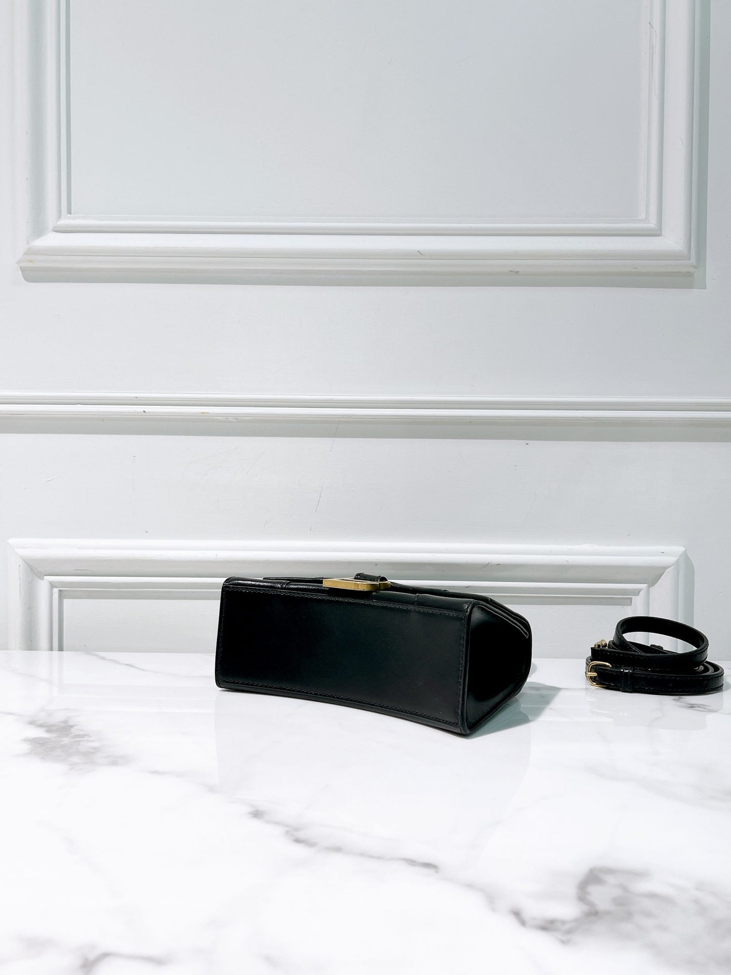 BALENCIAGA HOURGLASS XS, Black/Gold