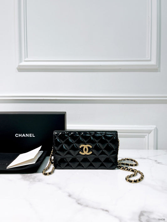 CHANEL 24B MINI WOC, Black/Gold