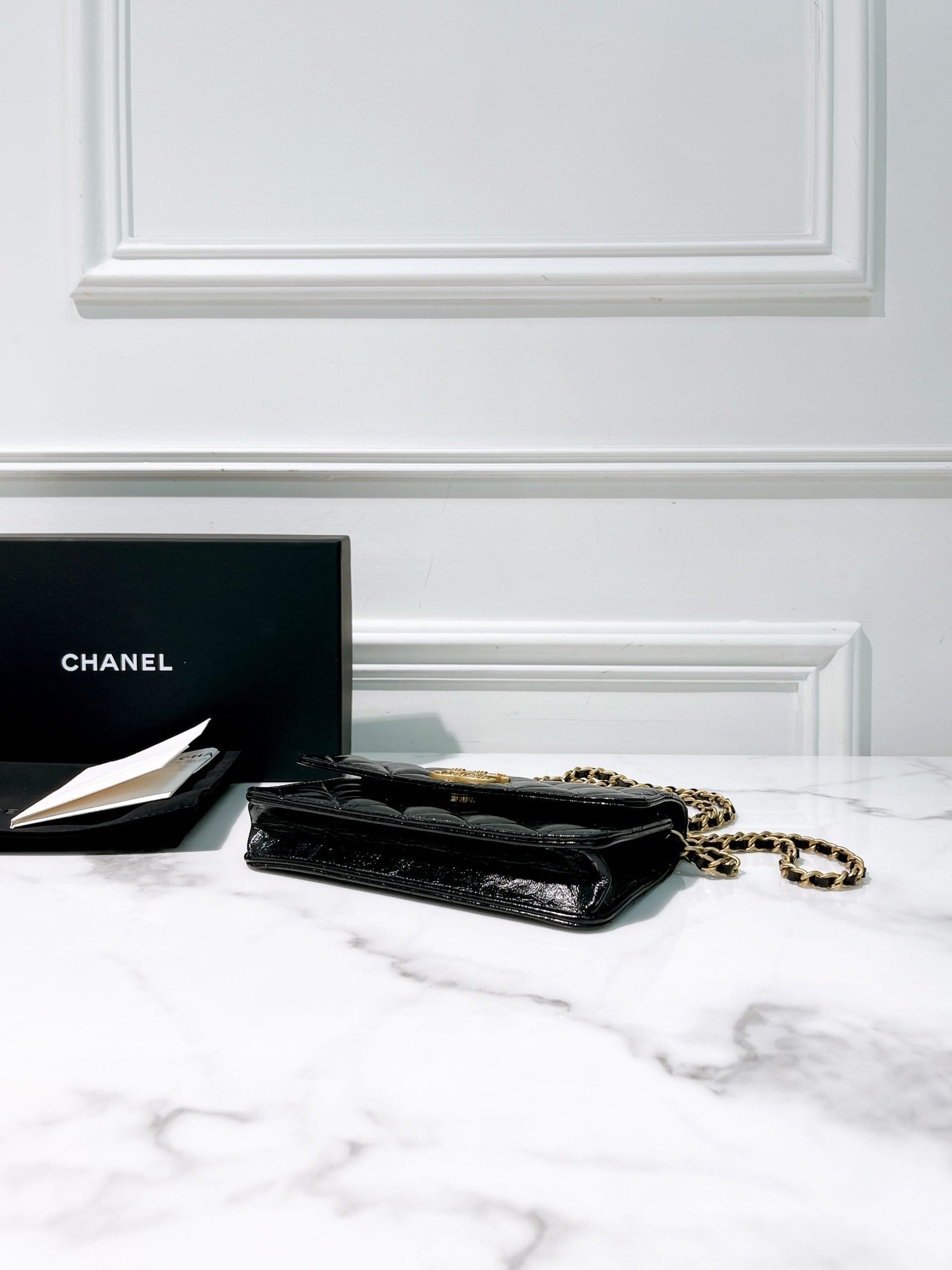 CHANEL 24B MINI WOC, Black/Gold