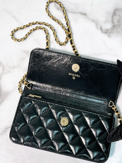 CHANEL 24B MINI WOC, Black/Gold