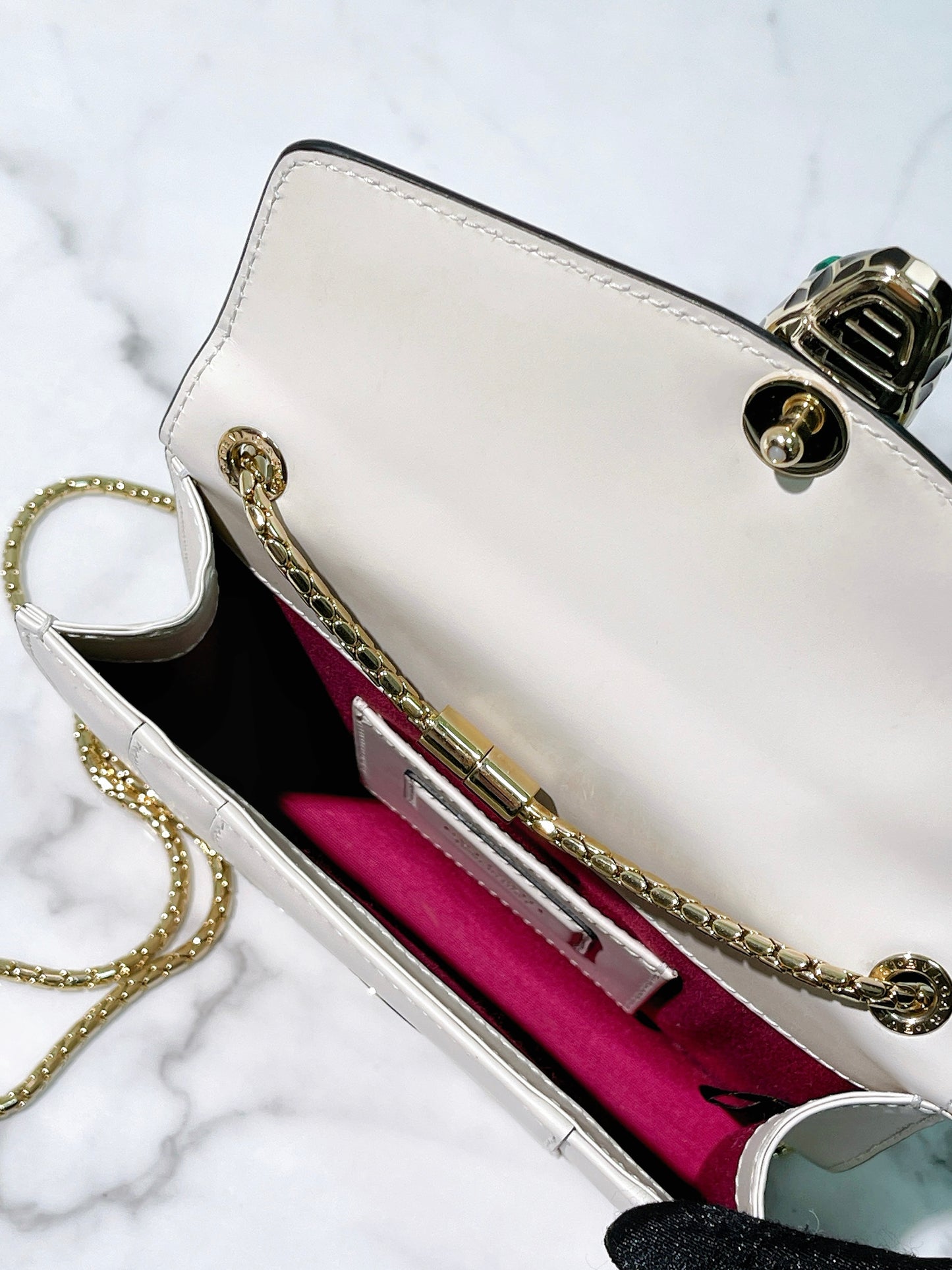 BVLGARI SERPENTI BAG, White/Gold