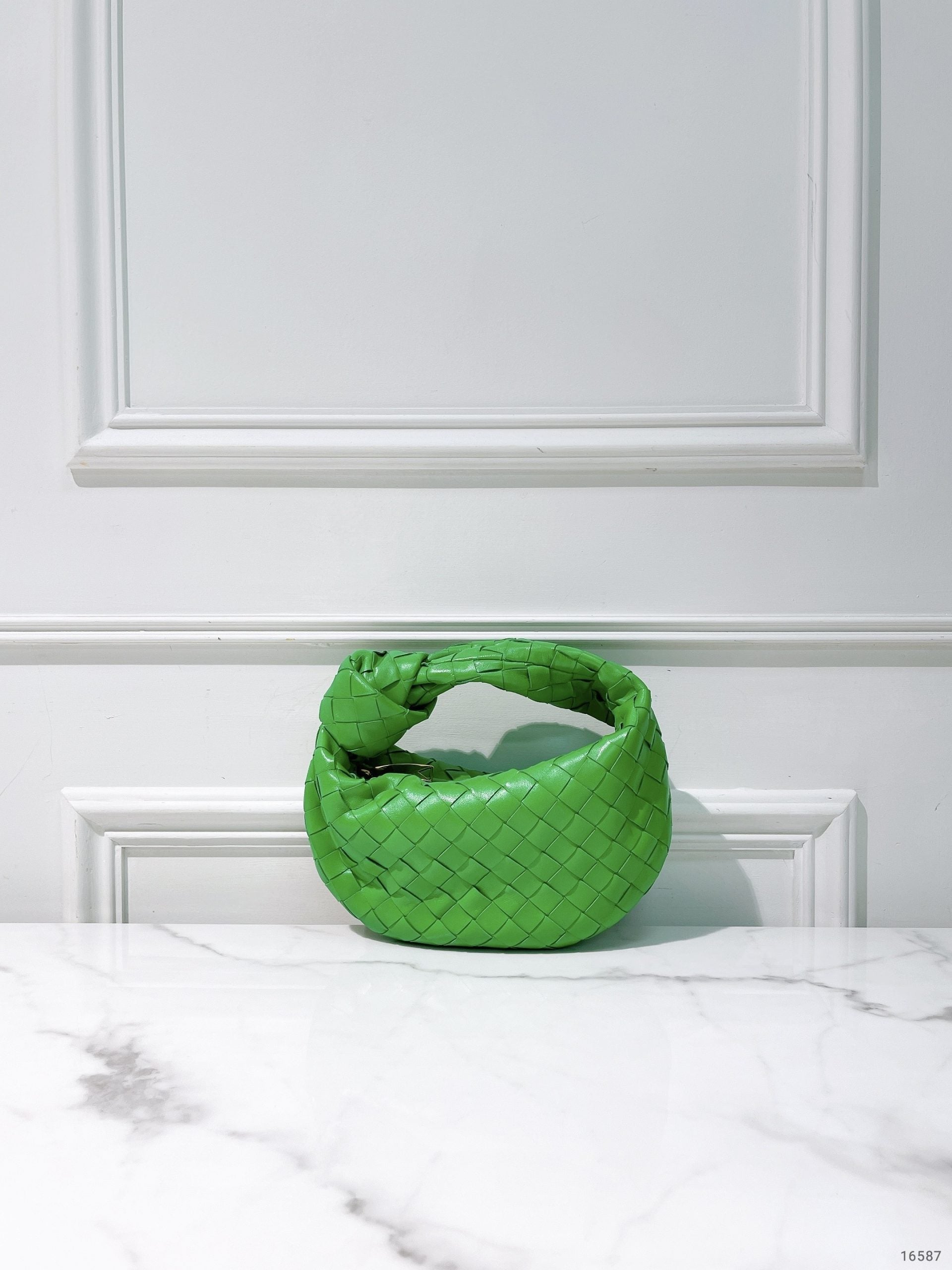 BOTTEGA VENETA MINI JODIE, Green