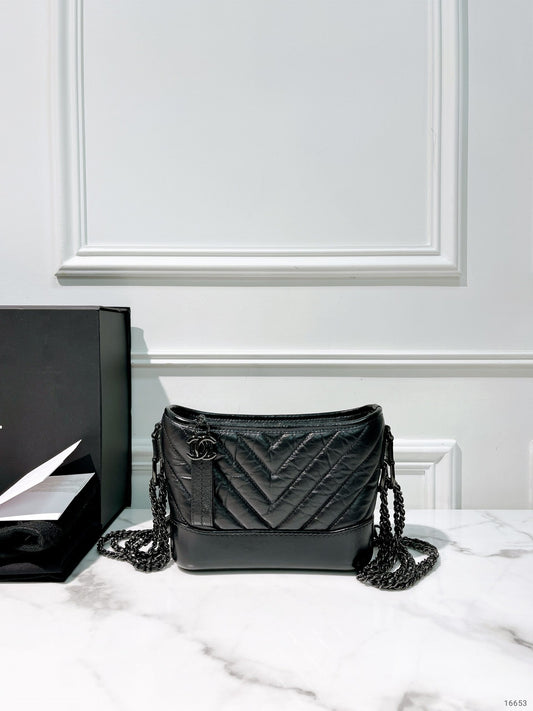 CHANEL GABRIELLE HOBO SMALL, So Black
