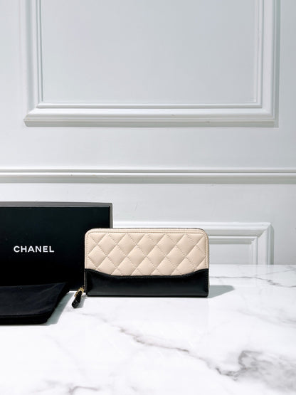 CHANEL WALLET, Beige/Black