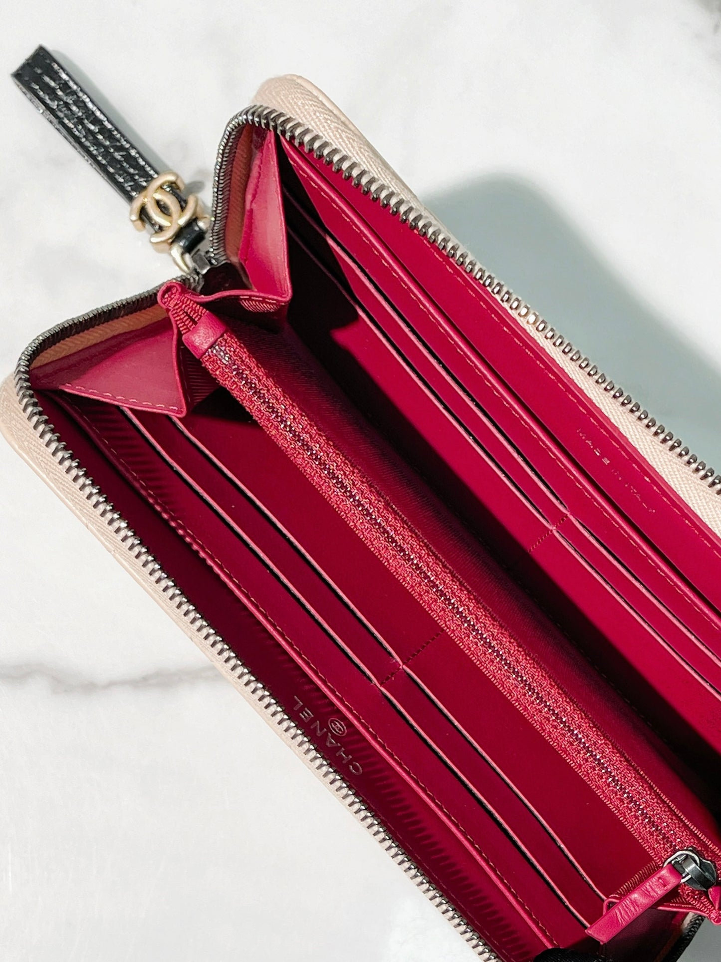 CHANEL WALLET, Beige/Black