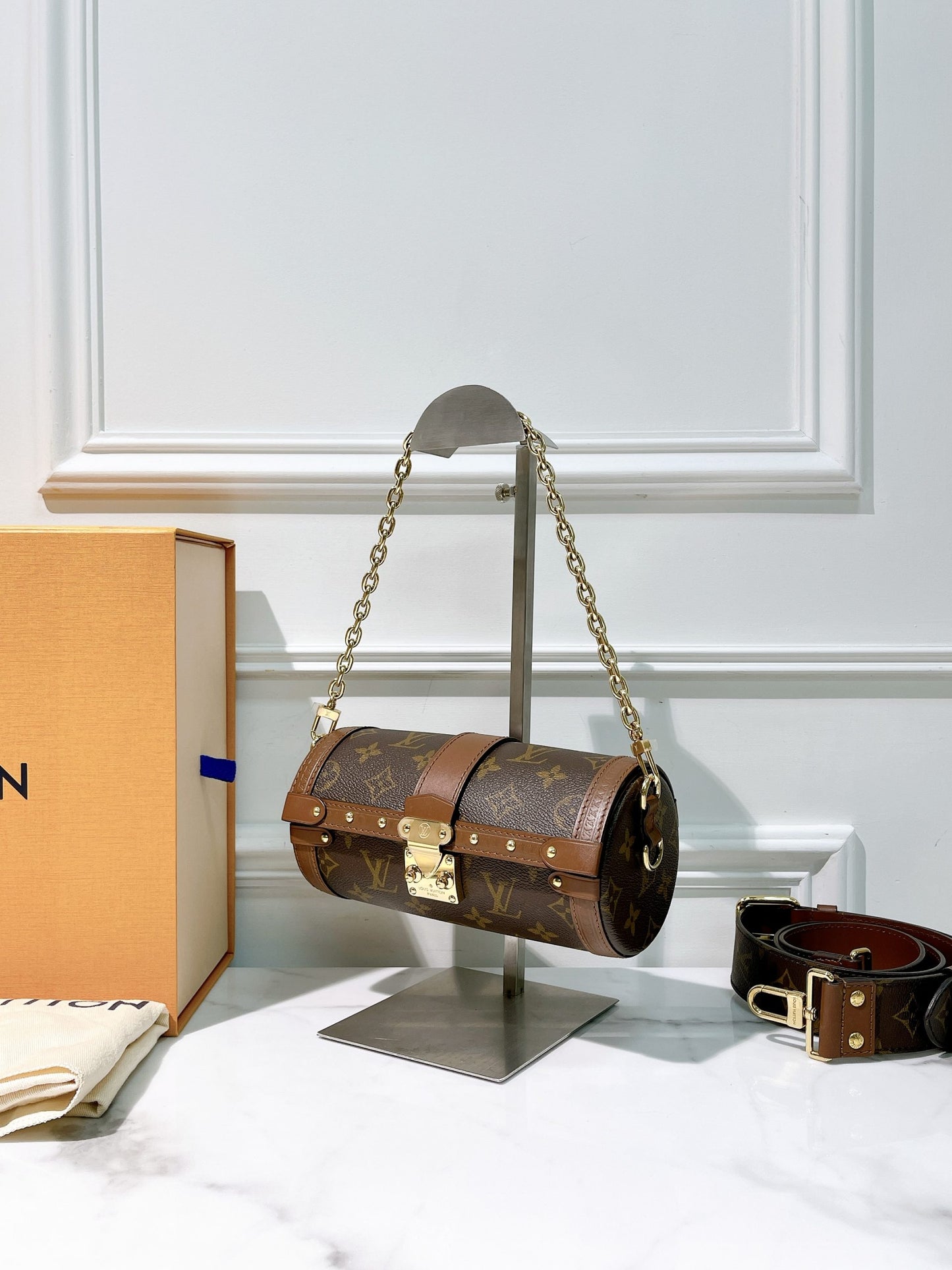 LV PAPILLON, Monogram