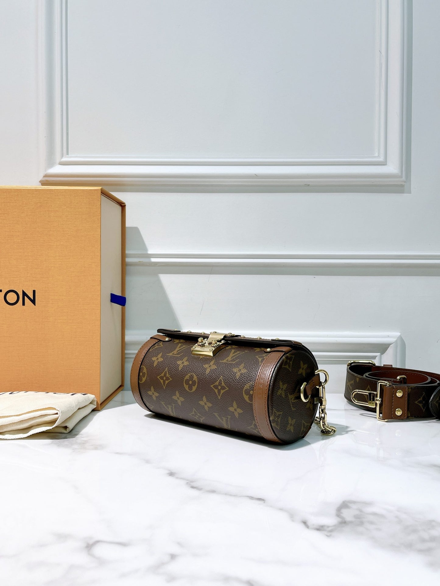 LV PAPILLON, Monogram