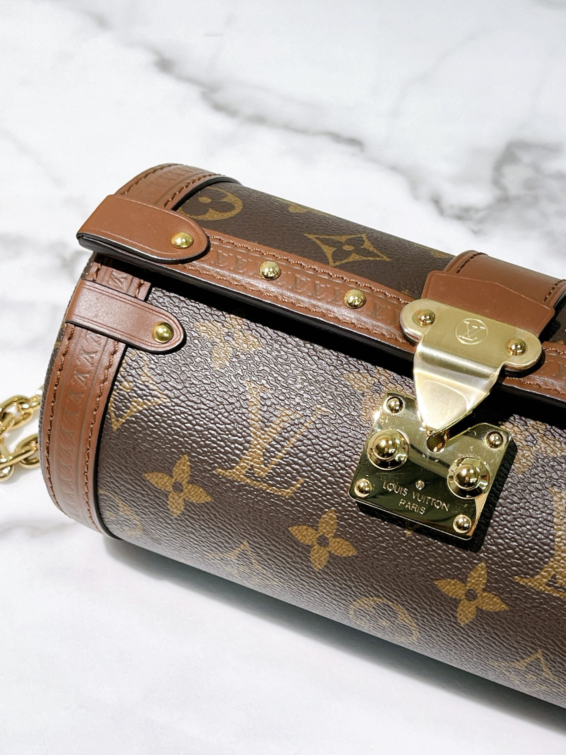LV PAPILLON, Monogram