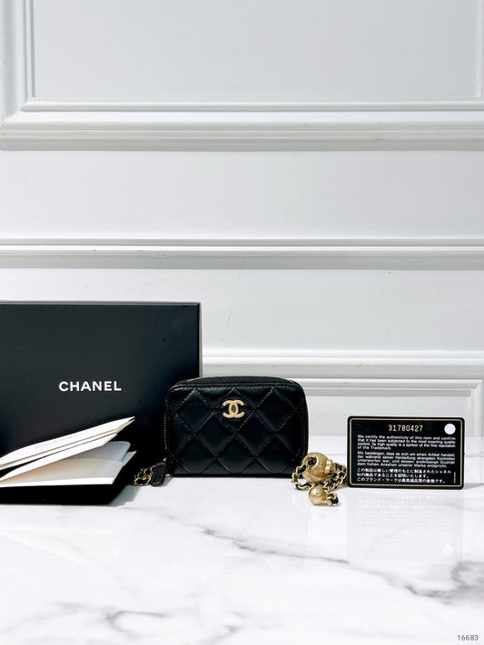 CHANEL 22C PEARL CRUSH MINI WOC, Black/Gold