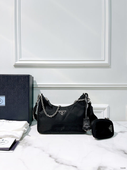 PRADA RE-EDITON HOBO