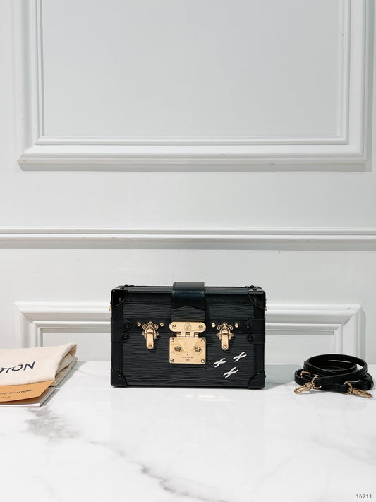 LV PETITE MALLE, Black/Gold