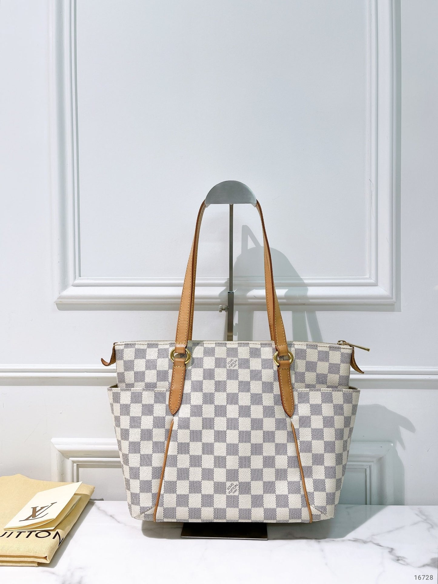 LV TOTALLY PM, Damier Azur