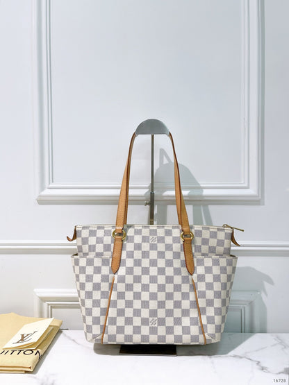 LV TOTALLY PM, Damier Azur