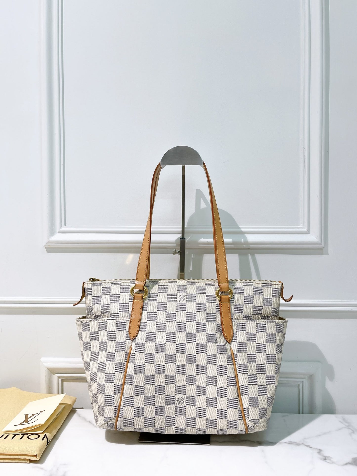LV TOTALLY PM, Damier Azur