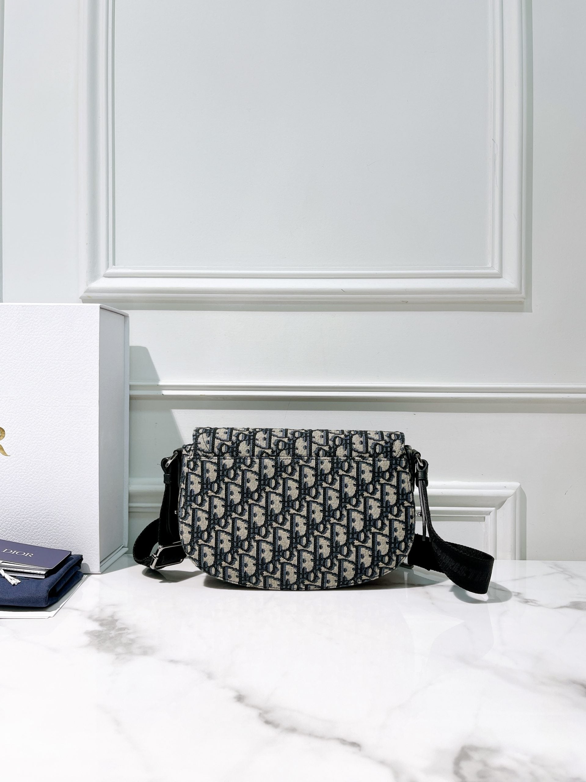 DIOR SMALL SADDLE MESSENGER BAG