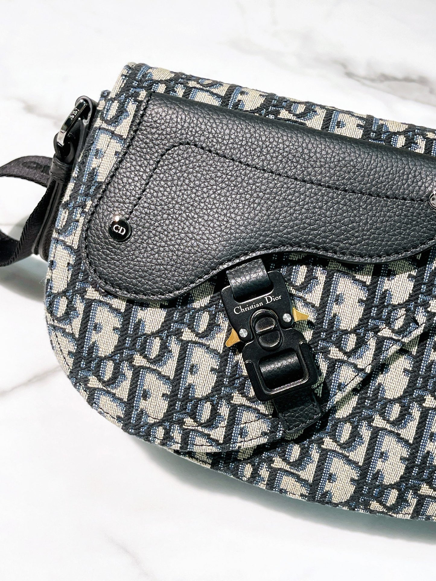 DIOR SMALL SADDLE MESSENGER BAG