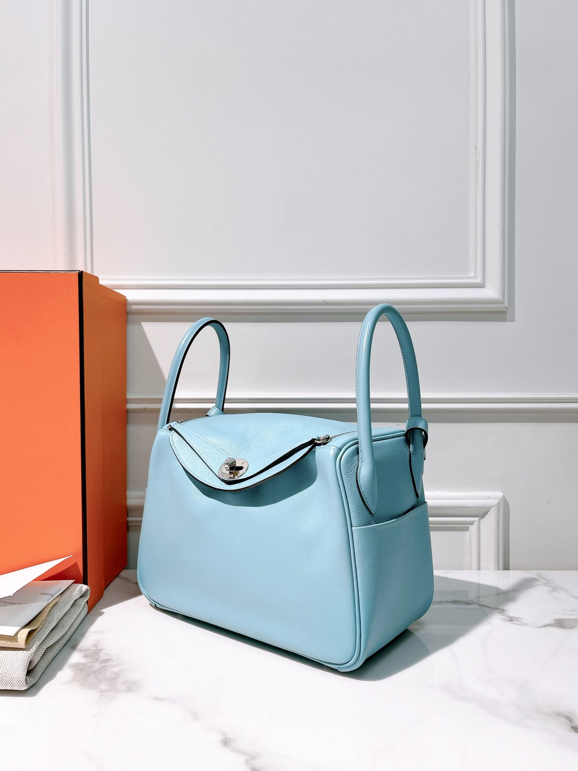 HERMES LINDY 26, Bleu Atoll/Silver