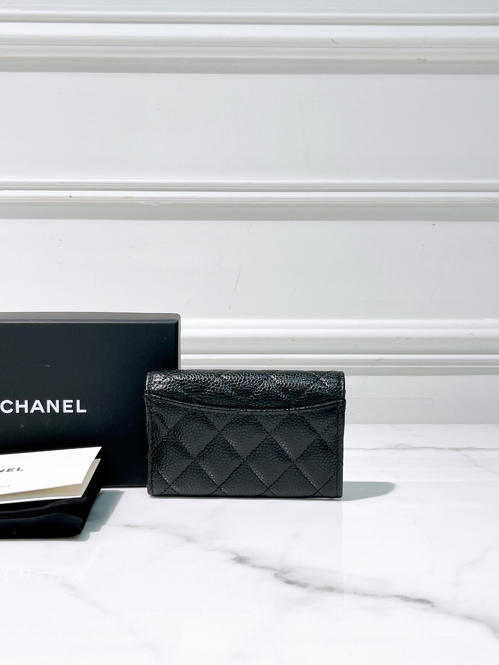 CHANEL CARD HOLDER, Black/Gold
