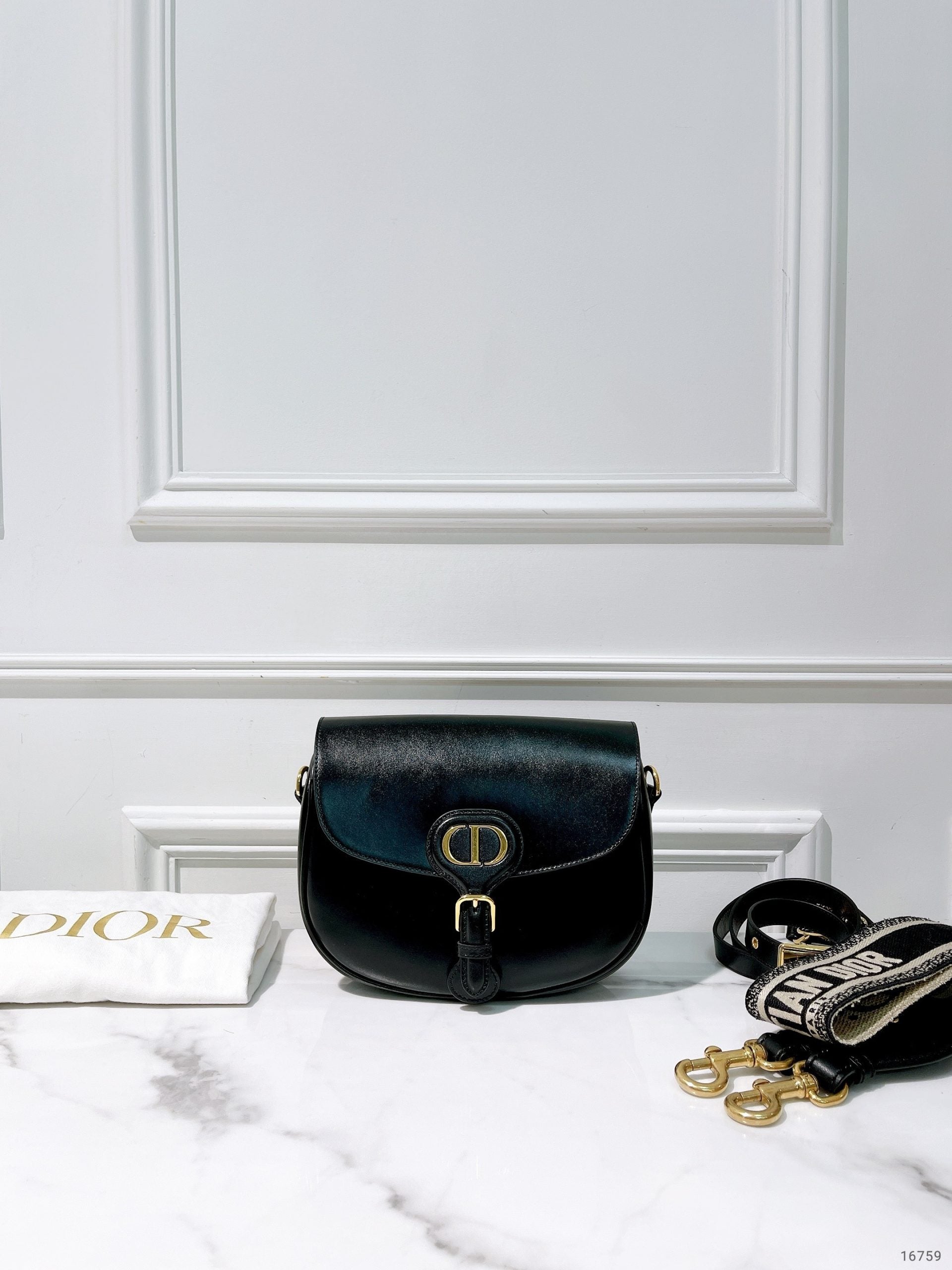 DIOR MEDIUM BOBBY, Black/Gold