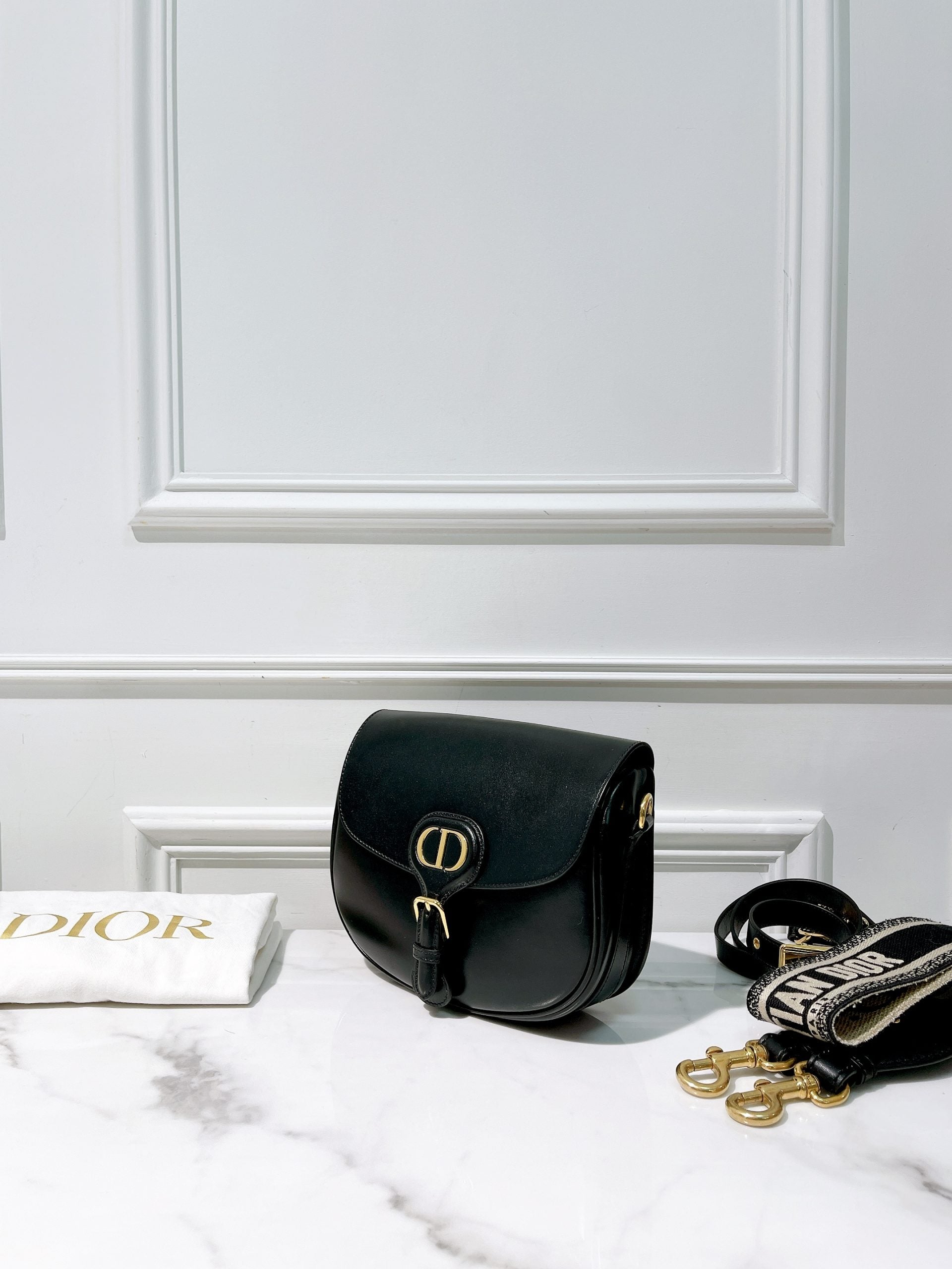 DIOR MEDIUM BOBBY, Black/Gold