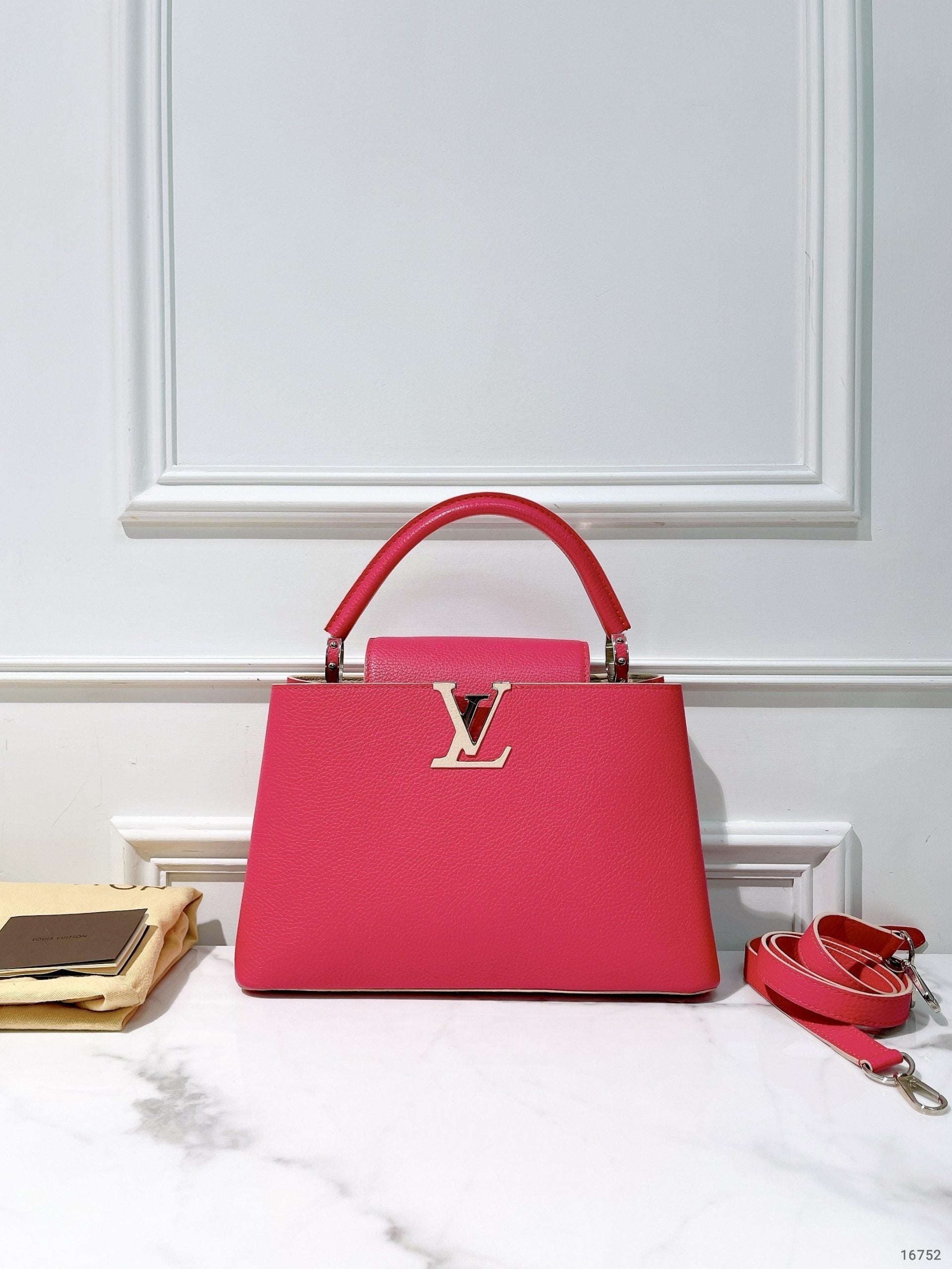 LV CAPUCINES MM, Pink/Gold