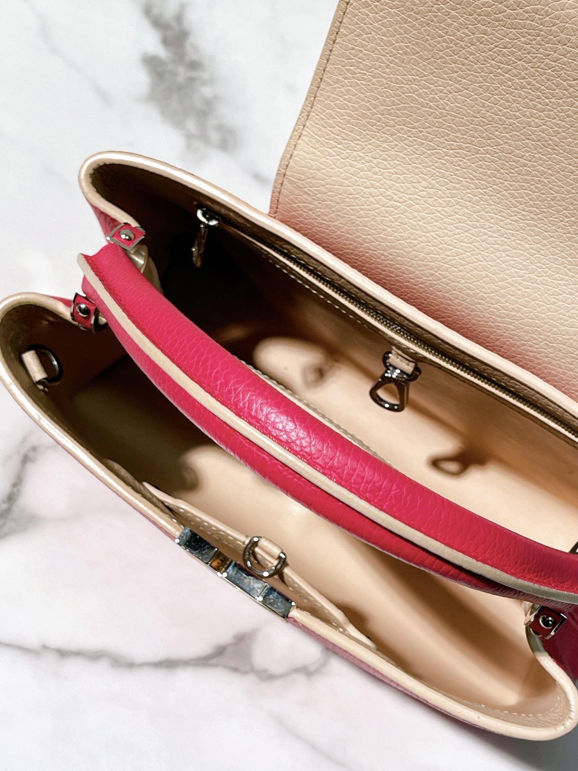 LV CAPUCINES MM, Pink/Gold