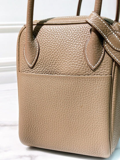 HERMES LINDY 26, Etoupe/Gold