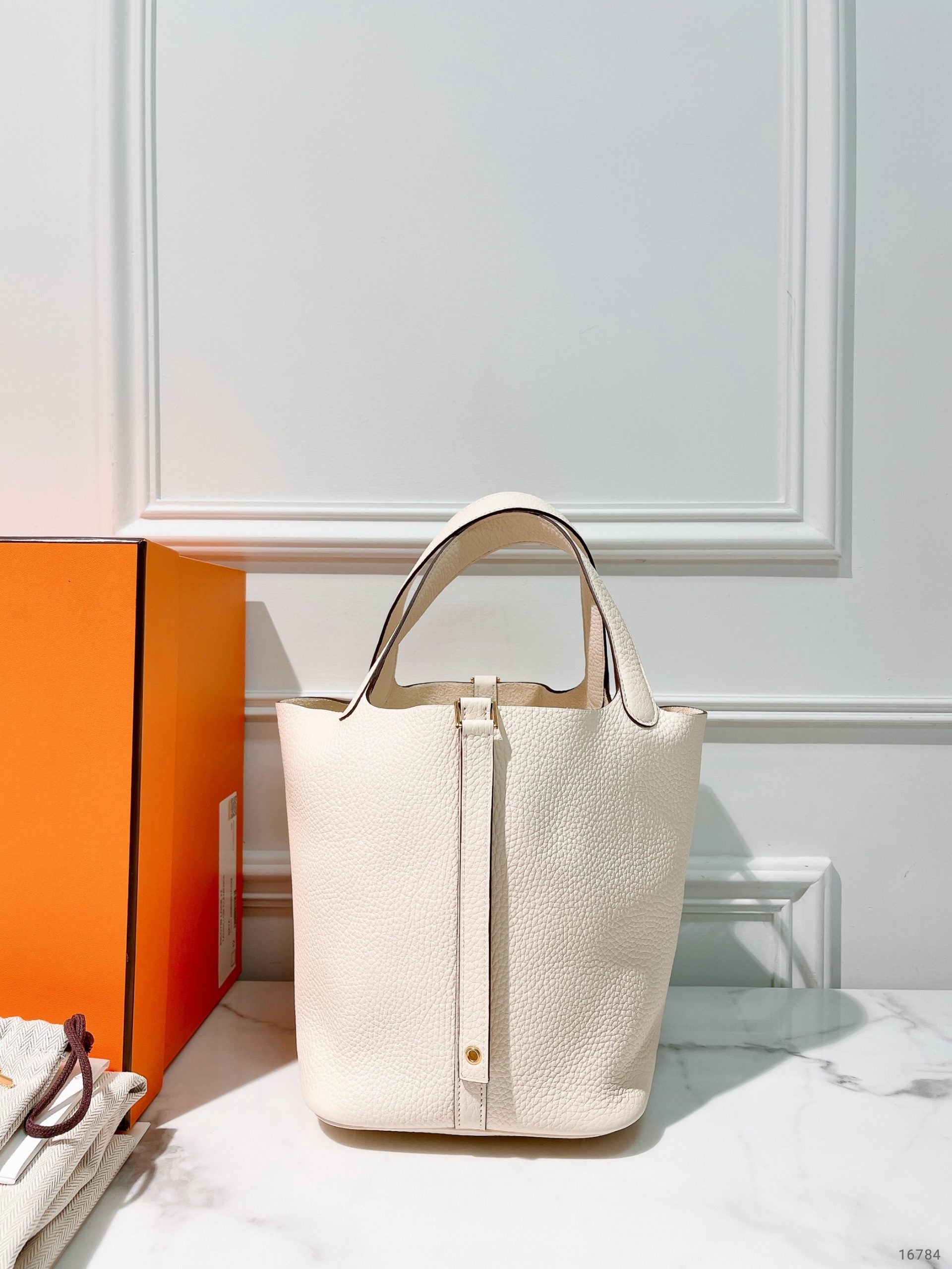 HERMES PICOTIN 22, Nata/Gold