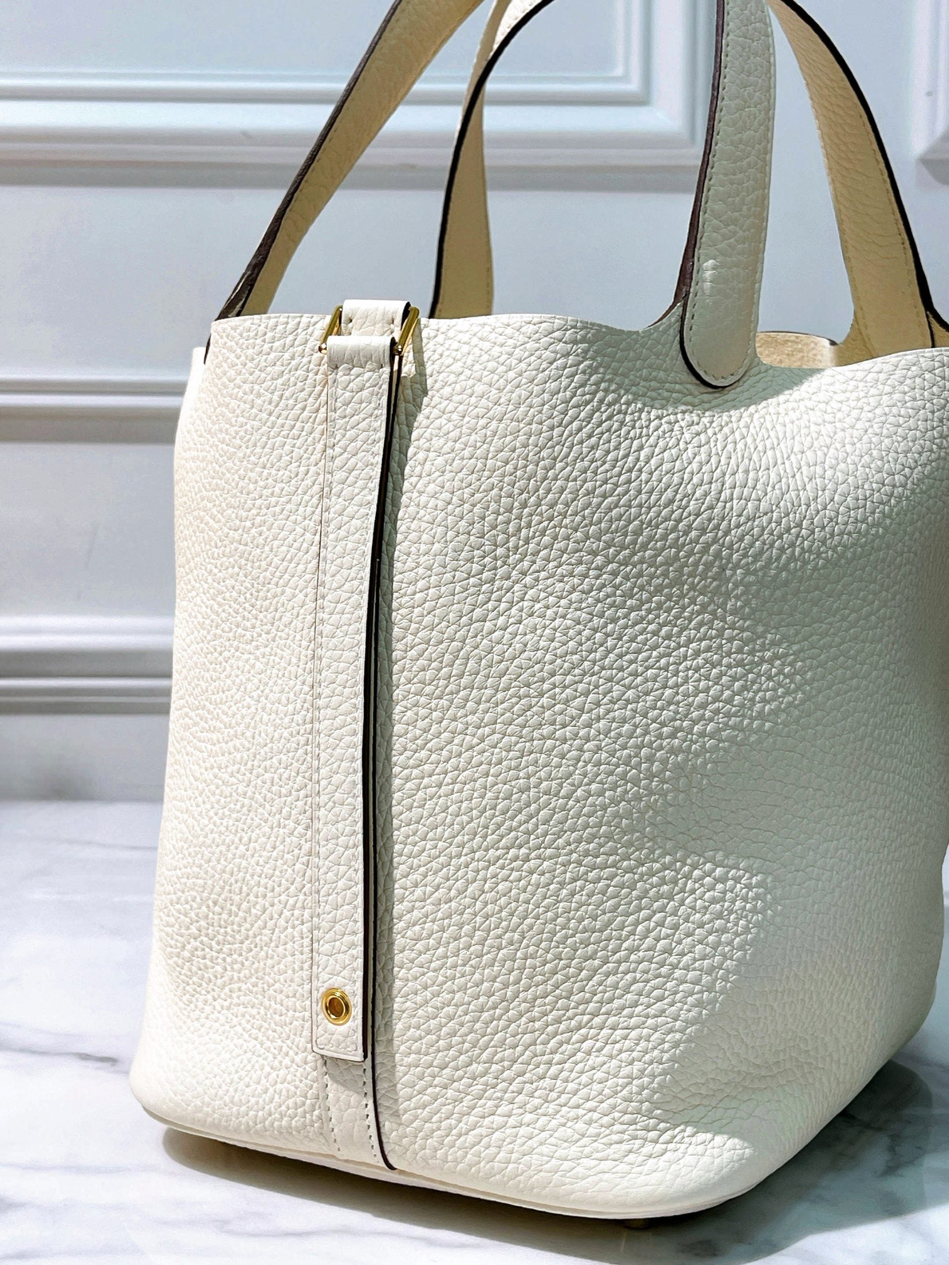 HERMES PICOTIN 22, Nata/Gold