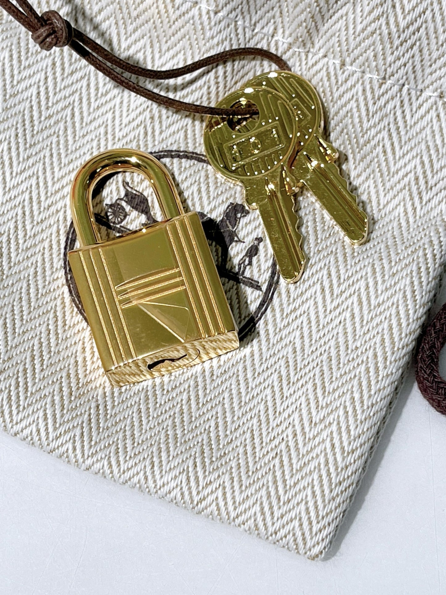 HERMES PICOTIN 22, Nata/Gold