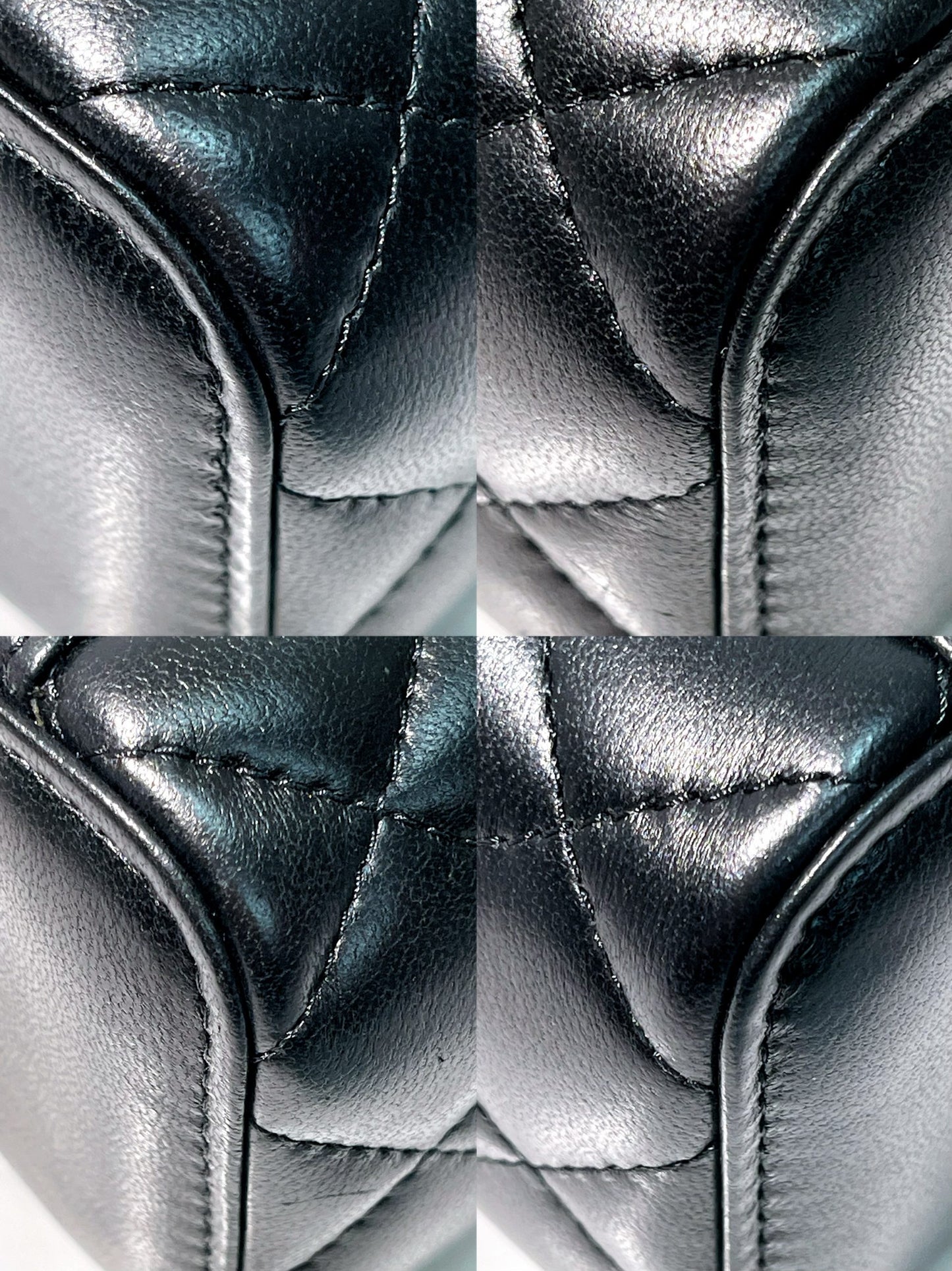 CHANEL MINI VANITY CASE, Black/Gold