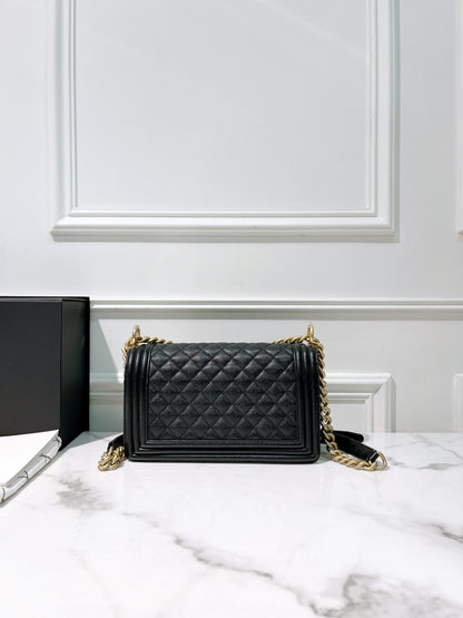 CHANEL MEDIUM BOY, Black/Gold