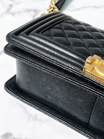 CHANEL MEDIUM BOY, Black/Gold